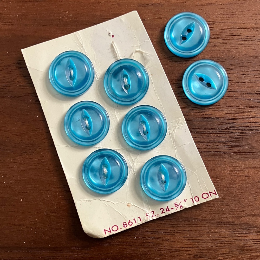 Blue Vintage Buttons - set of 8
